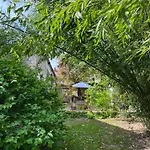 Le Clos Des Lilas Pensión 3*