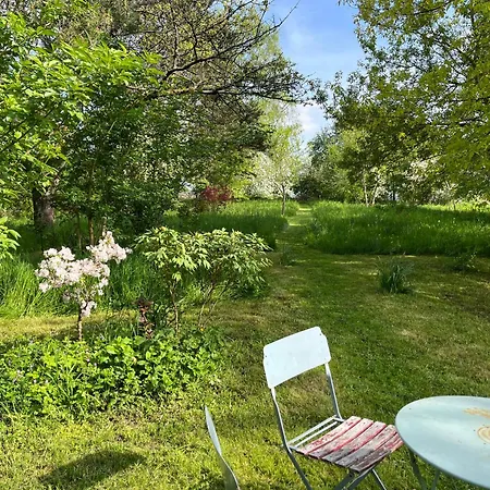 Le Clos Des Lilas Couette-café Montreuil-aux-Lions