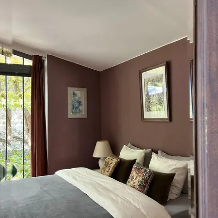 Le Clos Des Lilas