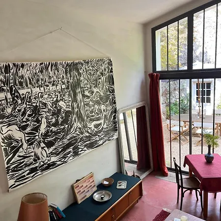 Le Clos Des Lilas 3*