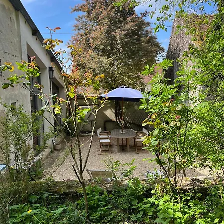 Le Clos Des Lilas Couette-café Montreuil-aux-Lions