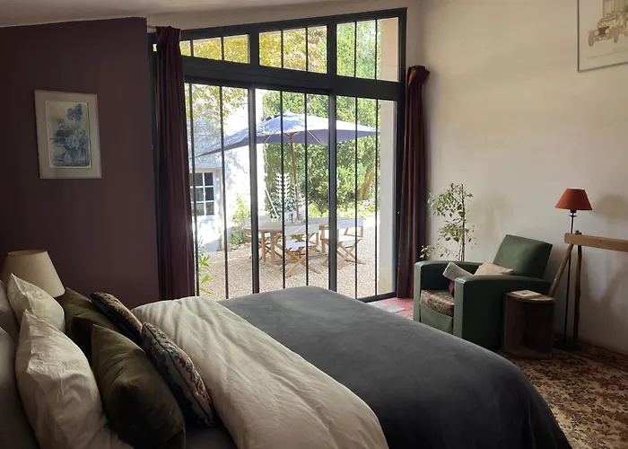 Le Clos Des Lilas Montreuil-aux-Lions